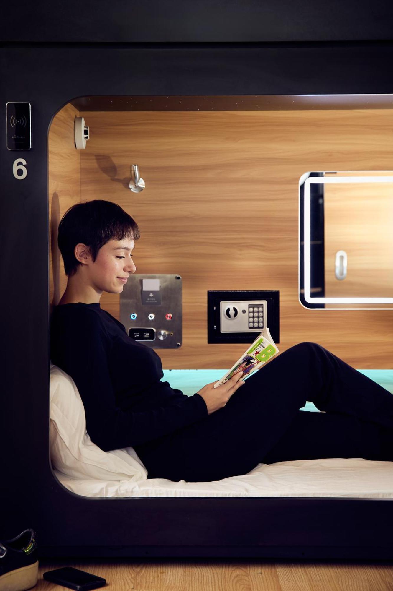 Capsule Hotel Montreal Exterior foto